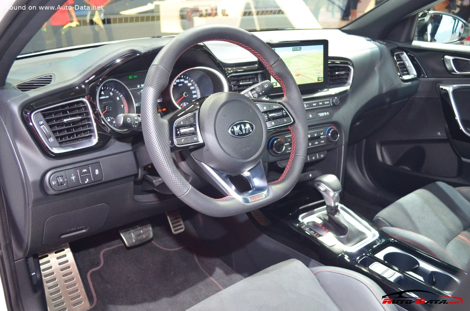 Kia Cee'd 1.0 T-GDI (100 Hp)2019 - 2021 thumbnail 16