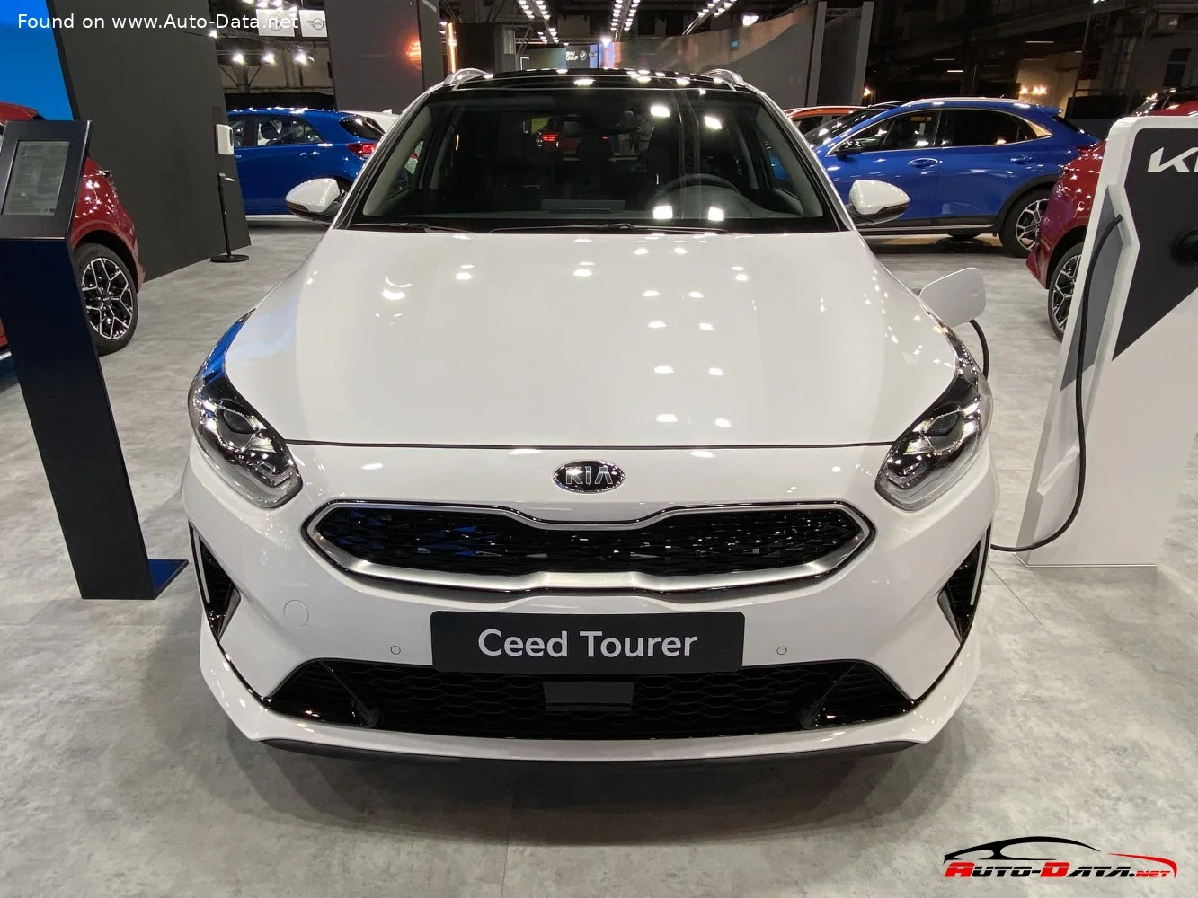 Kia Cee'd 1.0 T-GDI (100 Hp)2019 - 2021 thumbnail 11