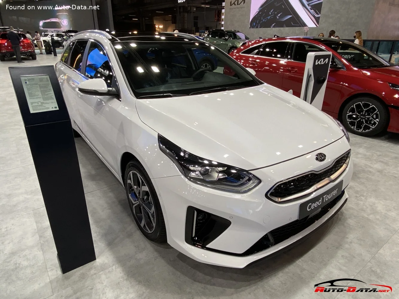 Kia Cee'd 1.0 T-GDI (100 Hp)2019 - 2021 thumbnail 12