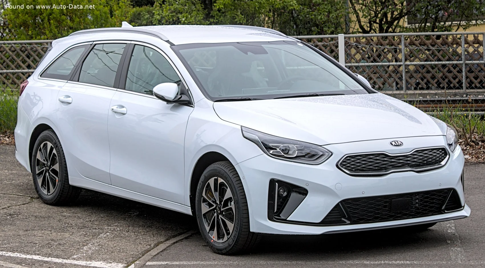 Kia Cee'd 1.0 T-GDI (100 Hp)2019 - 2021 thumbnail 14