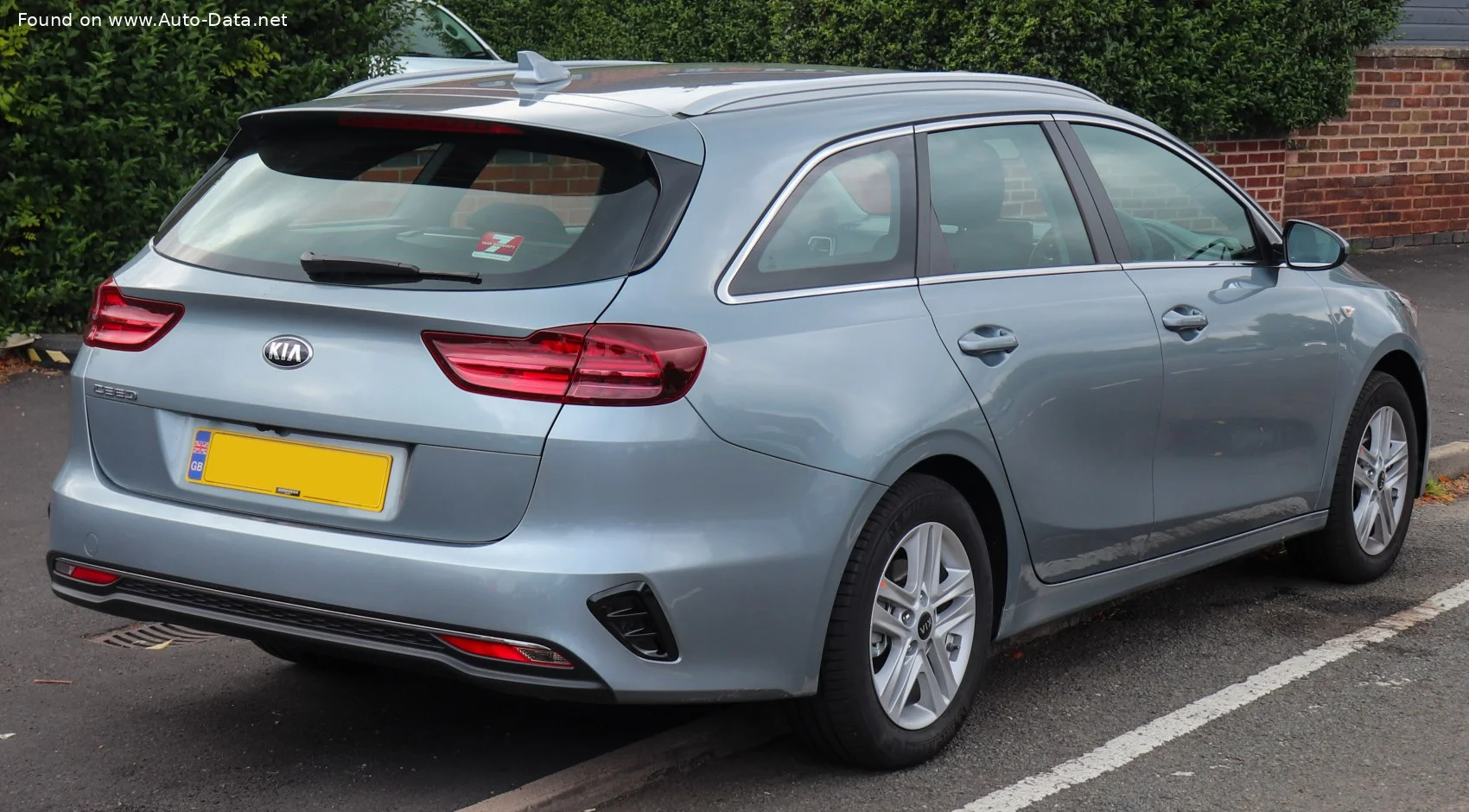 Kia Cee'd 1.0 T-GDI (100 Hp)2019 - 2021 thumbnail 8