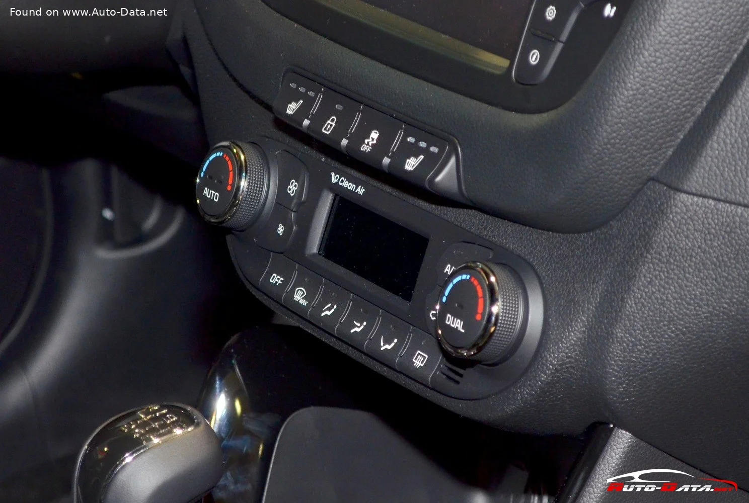 Kia Cee'd 1.0 T-GDI (100 Hp) ISG2015 - 2018 thumbnail 8