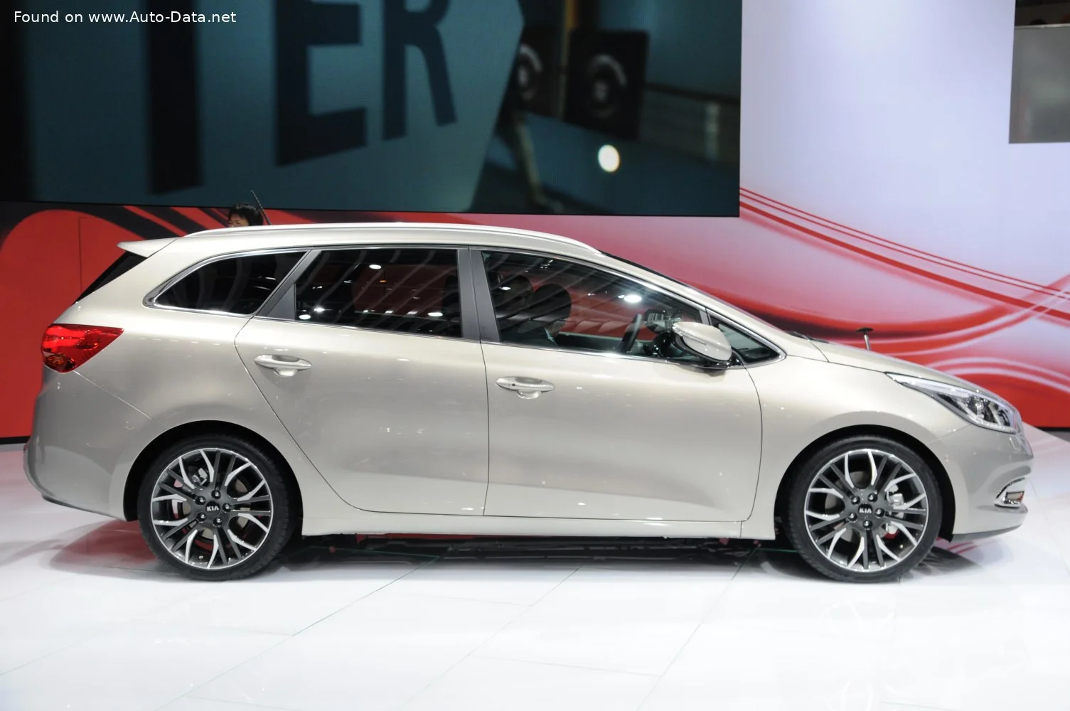 Kia Cee'd 1.4 16V CVVT (100 Hp)2012 - 2015 thumbnail 2