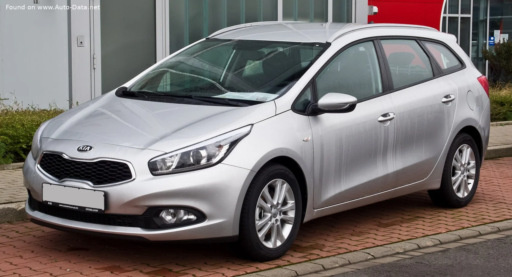 Kia Cee'd 1.4 16V CVVT (100 Hp)2012 - 2015 thumbnail 3