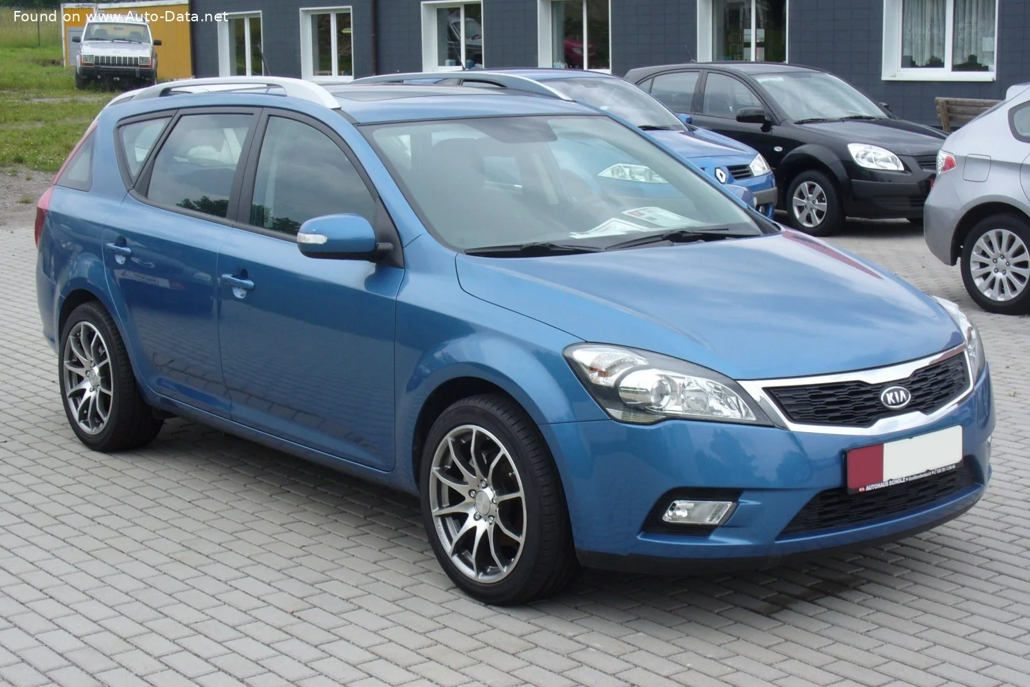 Kia Cee'd 1.4 16V (90 Hp)2009 - 2012 thumbnail 3