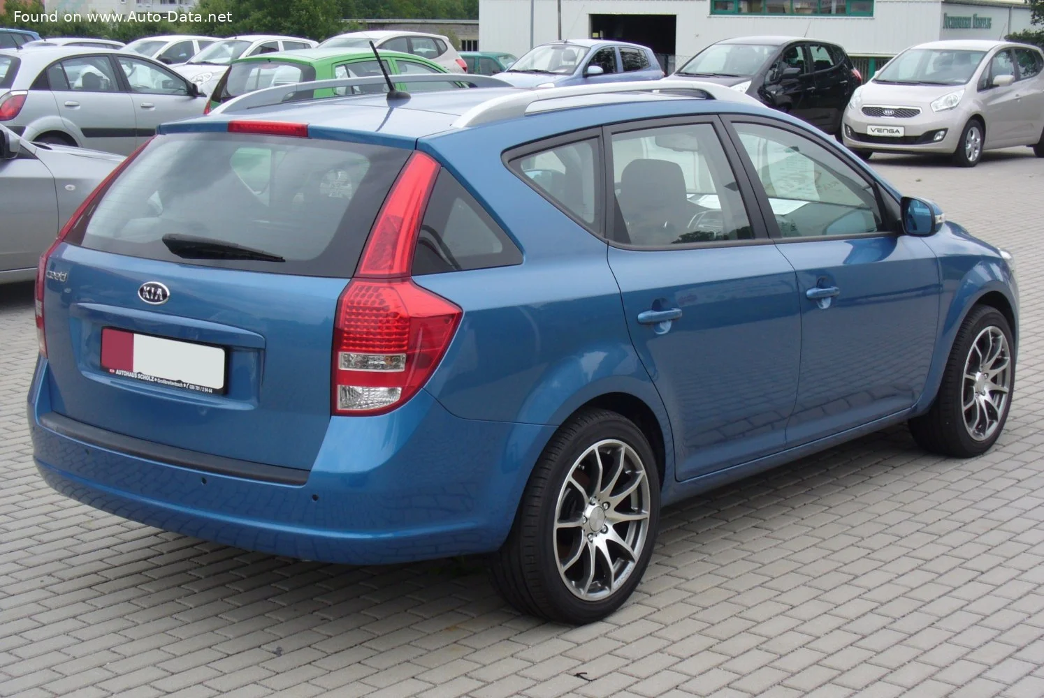 Kia Cee'd 1.4 16V (90 Hp)2009 - 2012 thumbnail 4