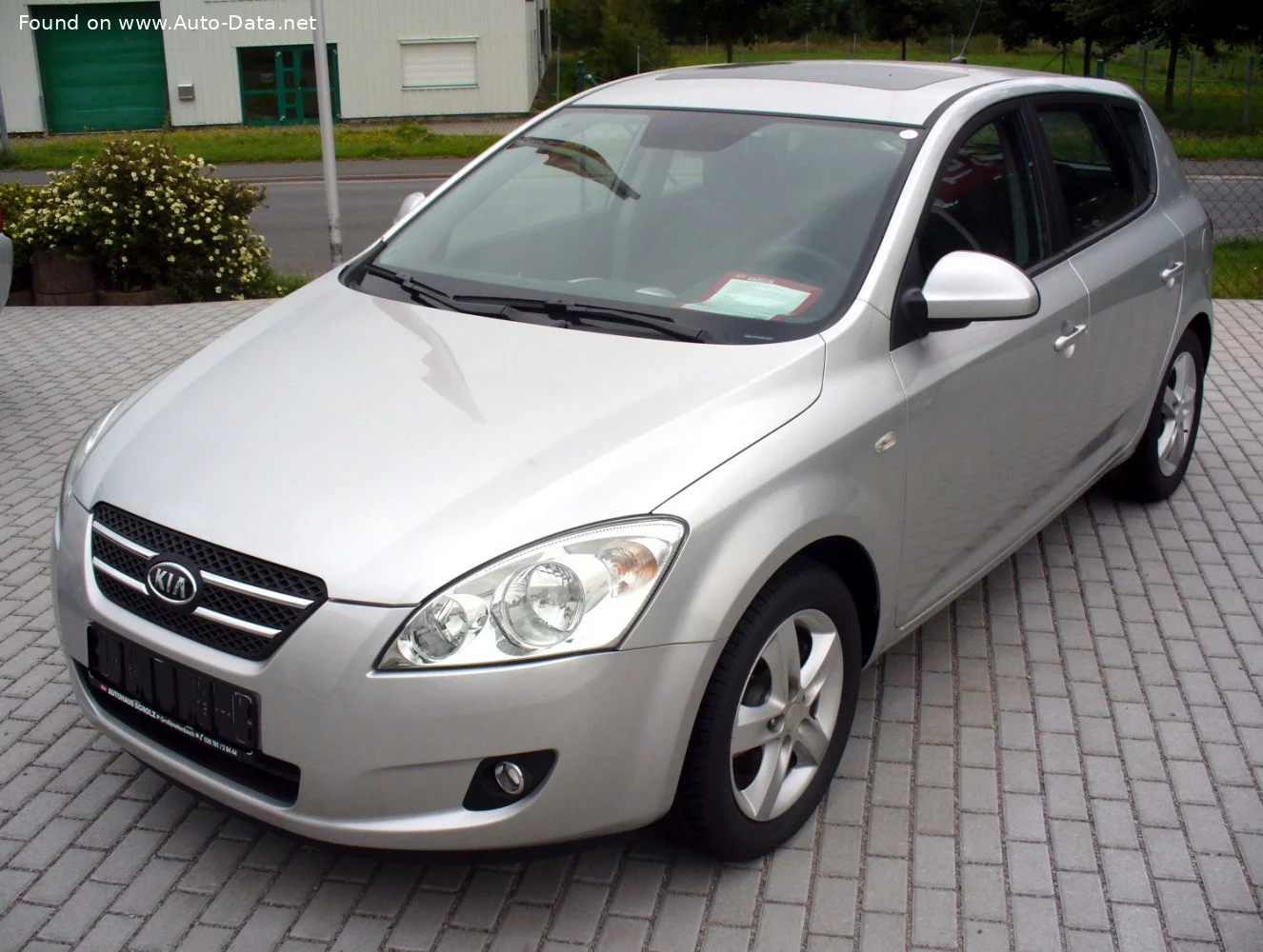 Kia Cee'd 1.4 CVVT (109 Hp)2007 - 2009 thumbnail 7