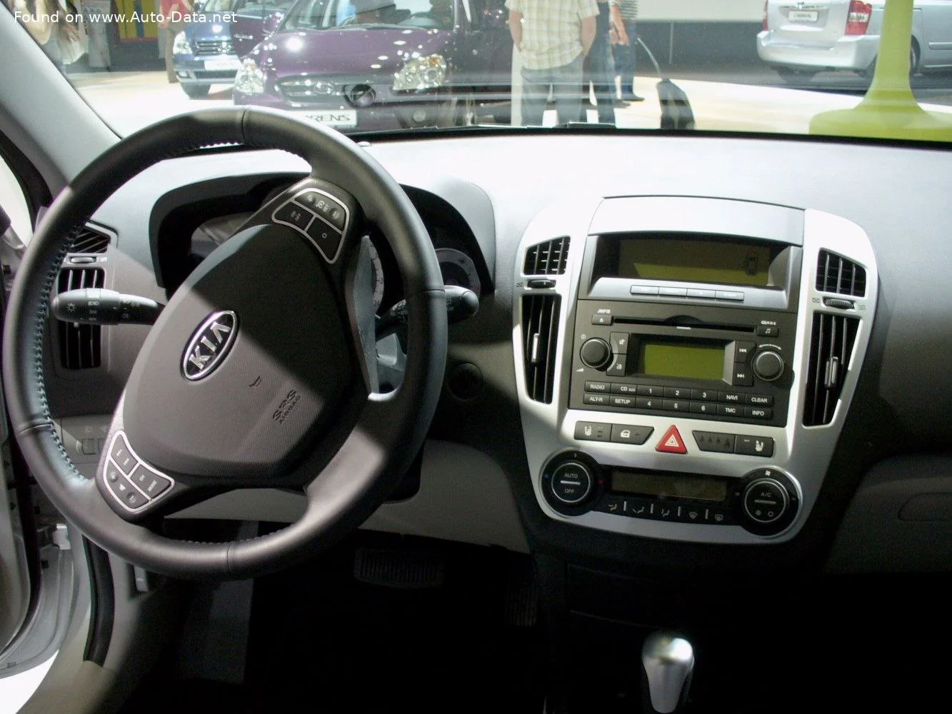 Kia Cee'd 1.4 CVVT (109 Hp)2007 - 2009 thumbnail 9