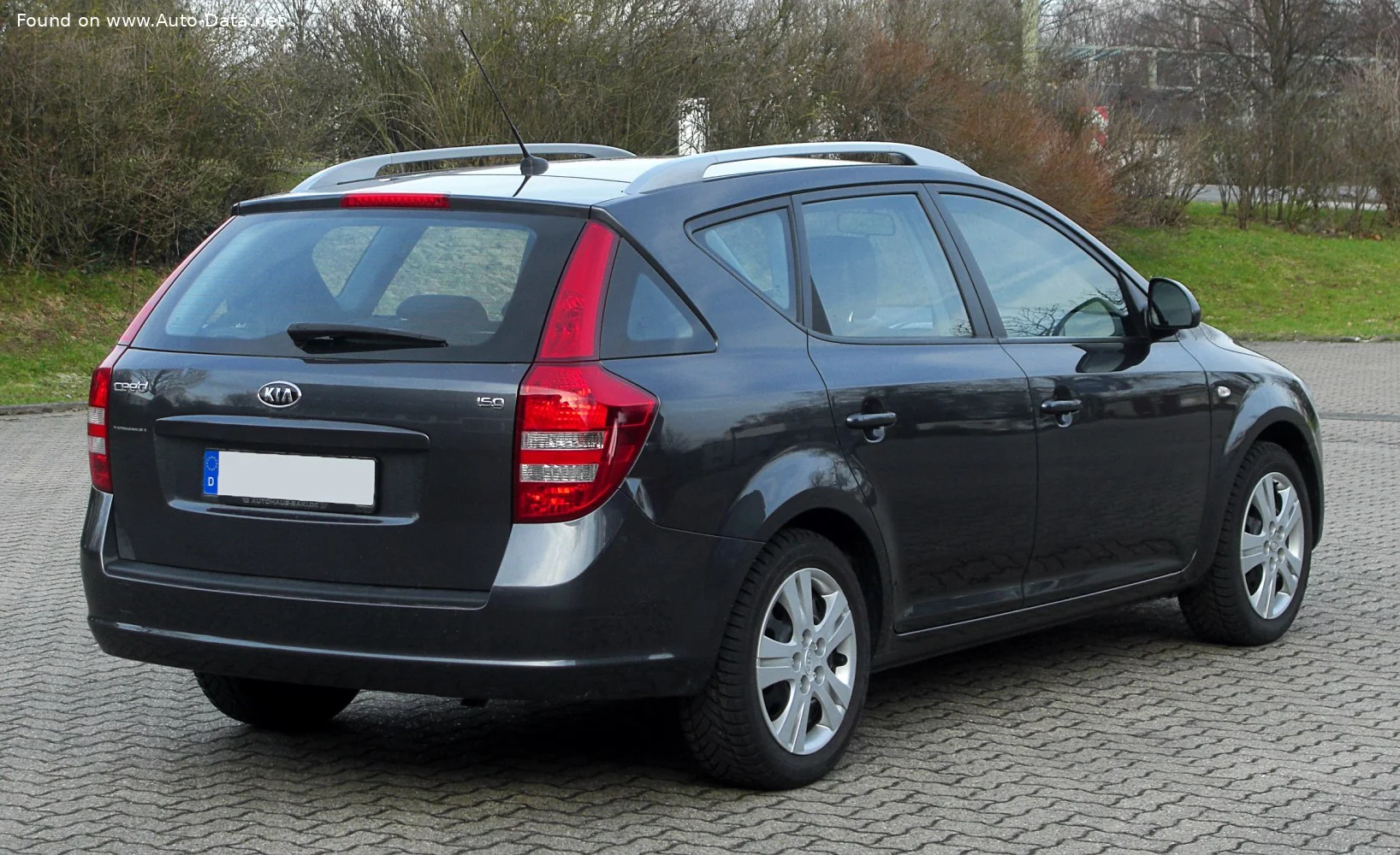 Kia Cee'd 1.4 CVVT (109 Hp)2007 - 2009 thumbnail 6