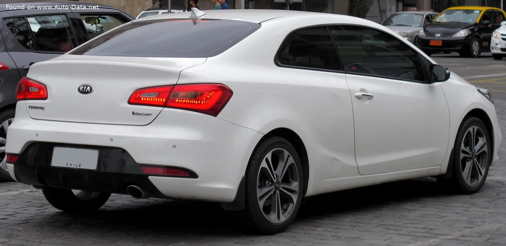 Kia Cerato 1.6 T-GDI (204 Hp)2013 - 2016 thumbnail 2