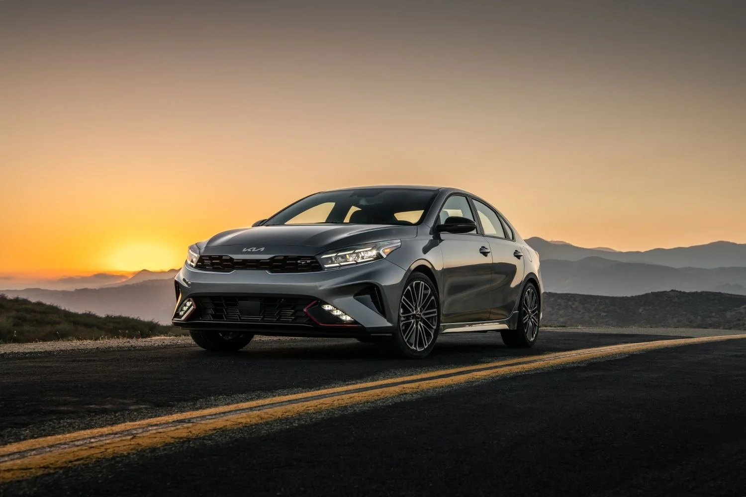 Kia Forte 1.6 GDI (201 Hp)2021 - - 1