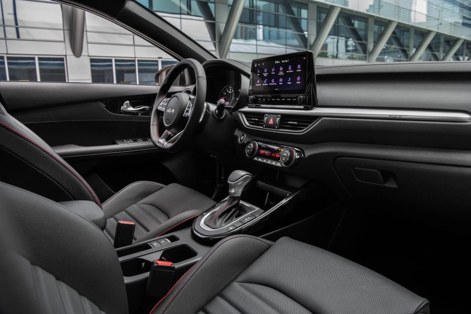 Kia Forte 1.6 GDI (201 Hp)2021 - thumbnail 17