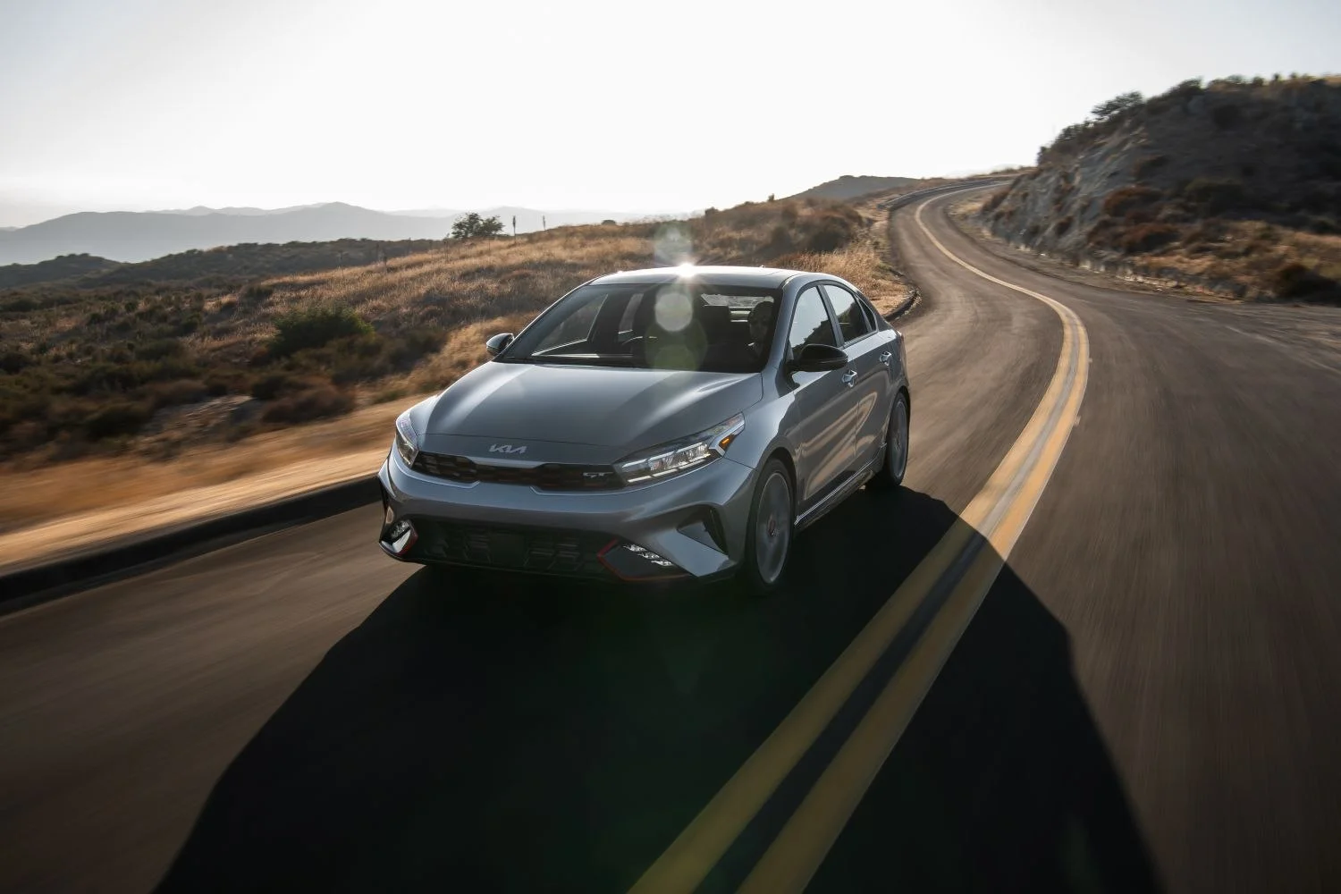 Kia Forte 1.6 GDI (201 Hp)2021 - thumbnail 6