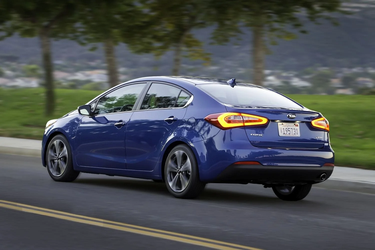 Kia Forte 1.8 MPI (145 Hp)2013 - 2016 thumbnail 15
