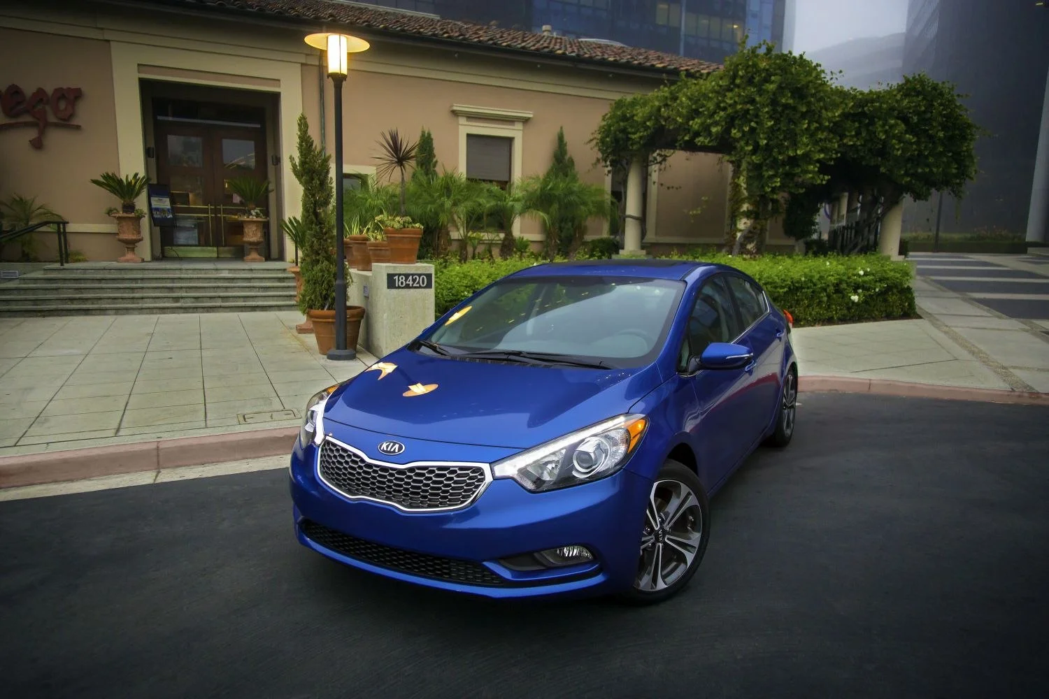 Kia Forte 1.8 MPI (145 Hp)2013 - 2016 thumbnail 10