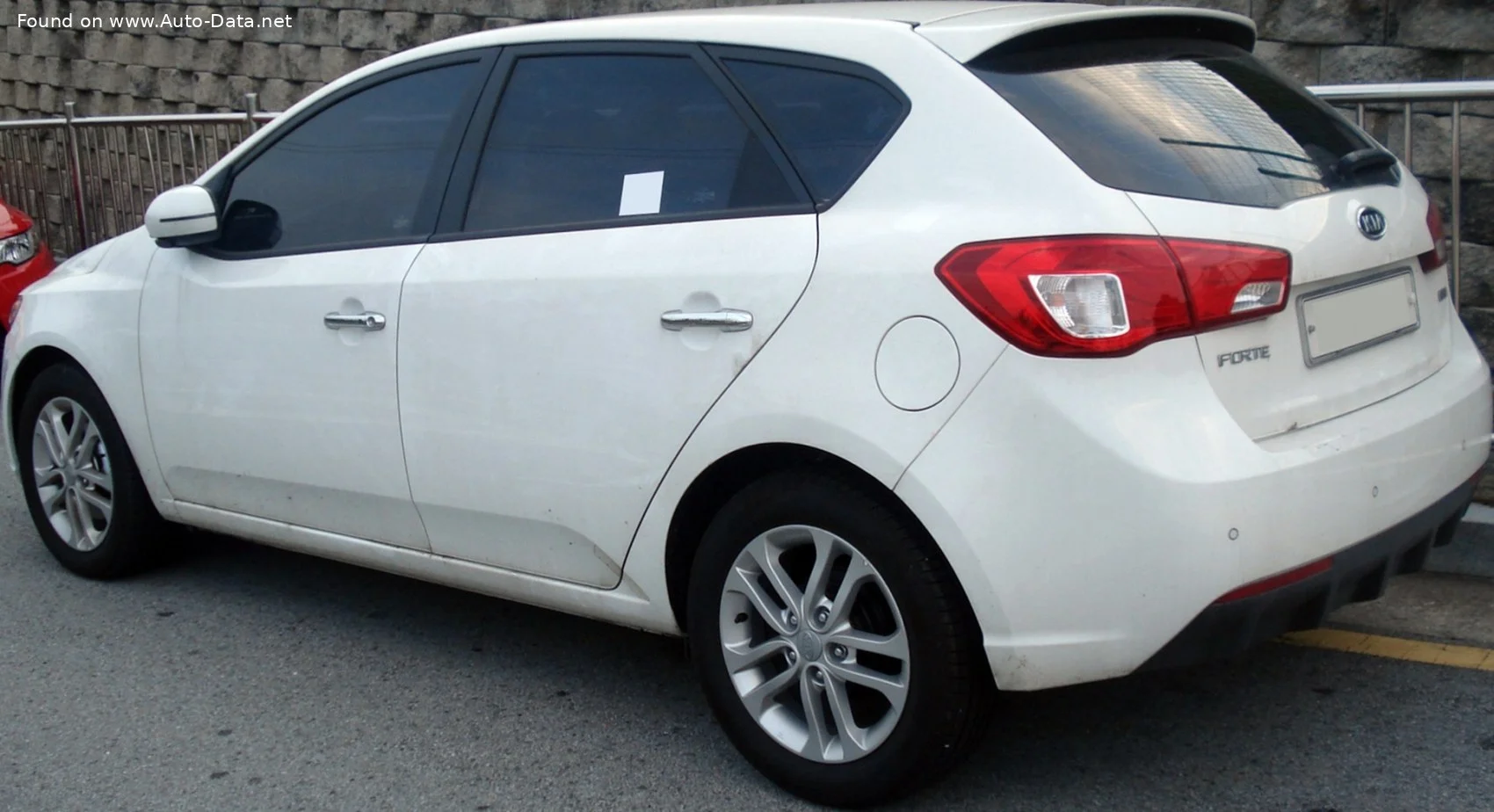 Kia Forte 2.0 (154 Hp)2010 - 2013 thumbnail 6