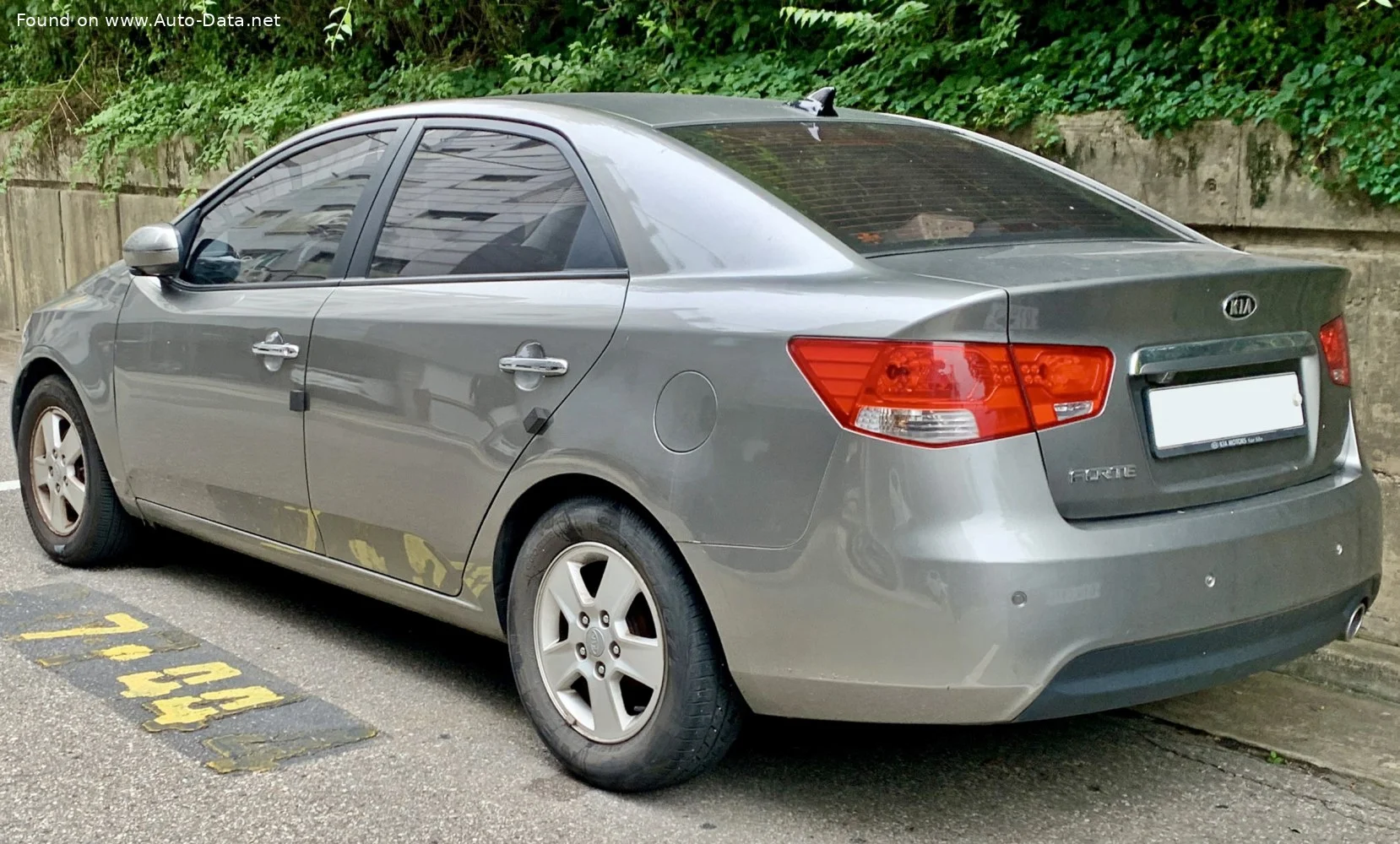 Kia Forte 2.0 (154 Hp) Automatic 4-speed2009 - 2010 thumbnail 11
