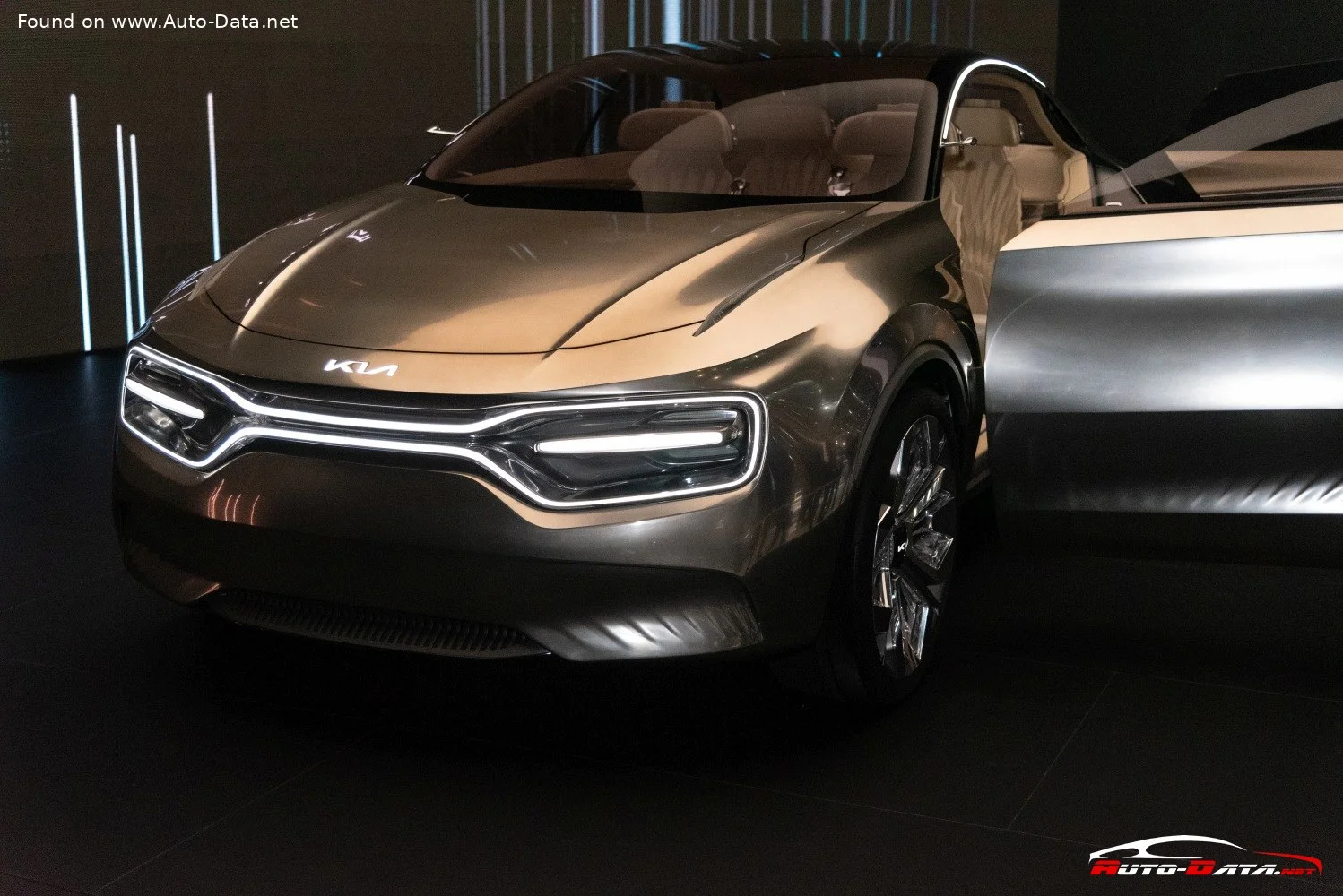 Kia Imagine Kia Imagine Concept thumbnail 5
