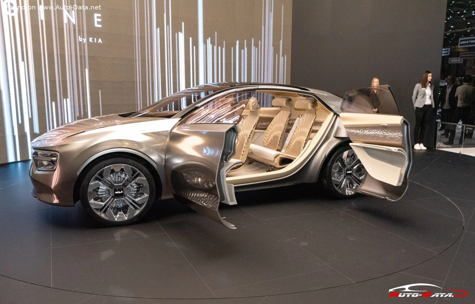 Kia Imagine Kia Imagine Concept thumbnail 10