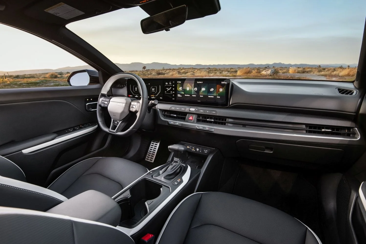 Kia K4 1.6L Turbo (190 Hp) Automatic2024 - thumbnail 5