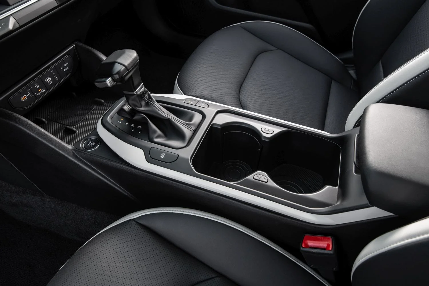 Kia K4 1.6L Turbo (190 Hp) Automatic2024 - thumbnail 10