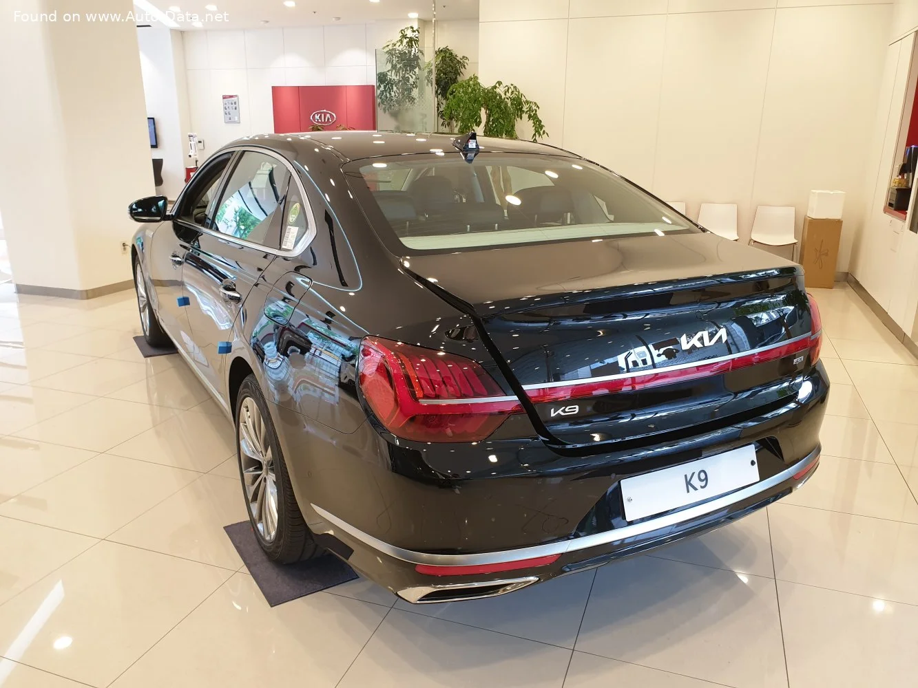 Kia K9 3.3 T-GDI V6 (370 Hp) Automatic2021 - thumbnail 2