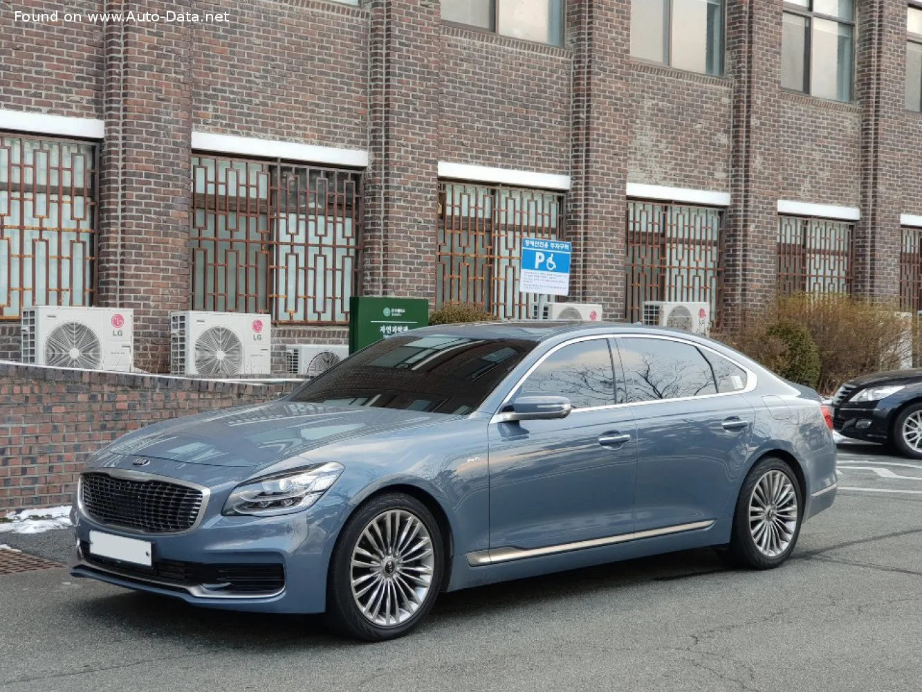 Kia K9 3.3 T-GDI V6 (370 Hp) Automatic2018 - 2021 - 1