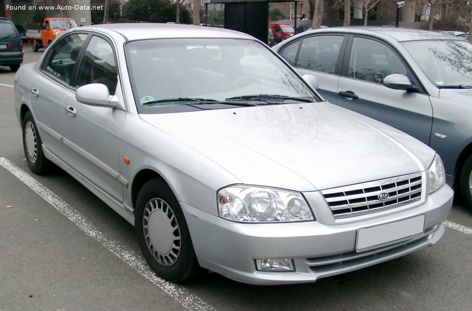 Kia Magentis 2.0 (136 Hp)2000 - 2005 thumbnail 2