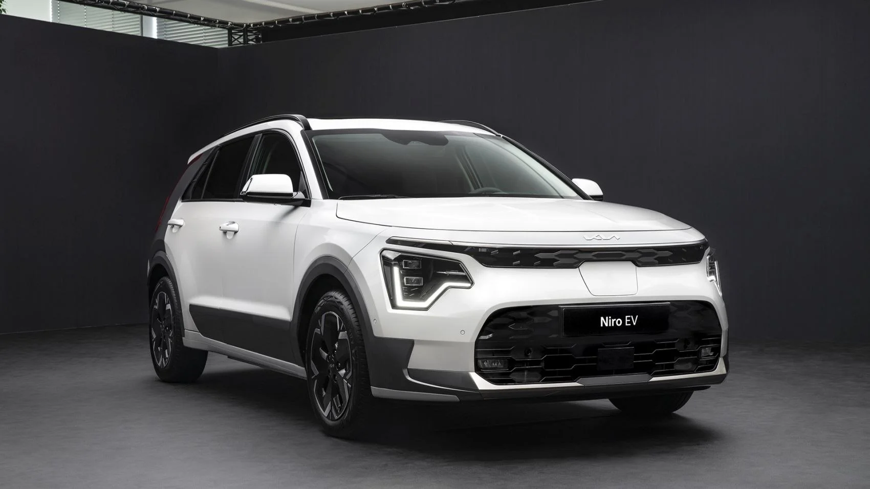Kia Niro 1.6 GDI (129 Hp) Full Hybrid DCT2024 - thumbnail 5