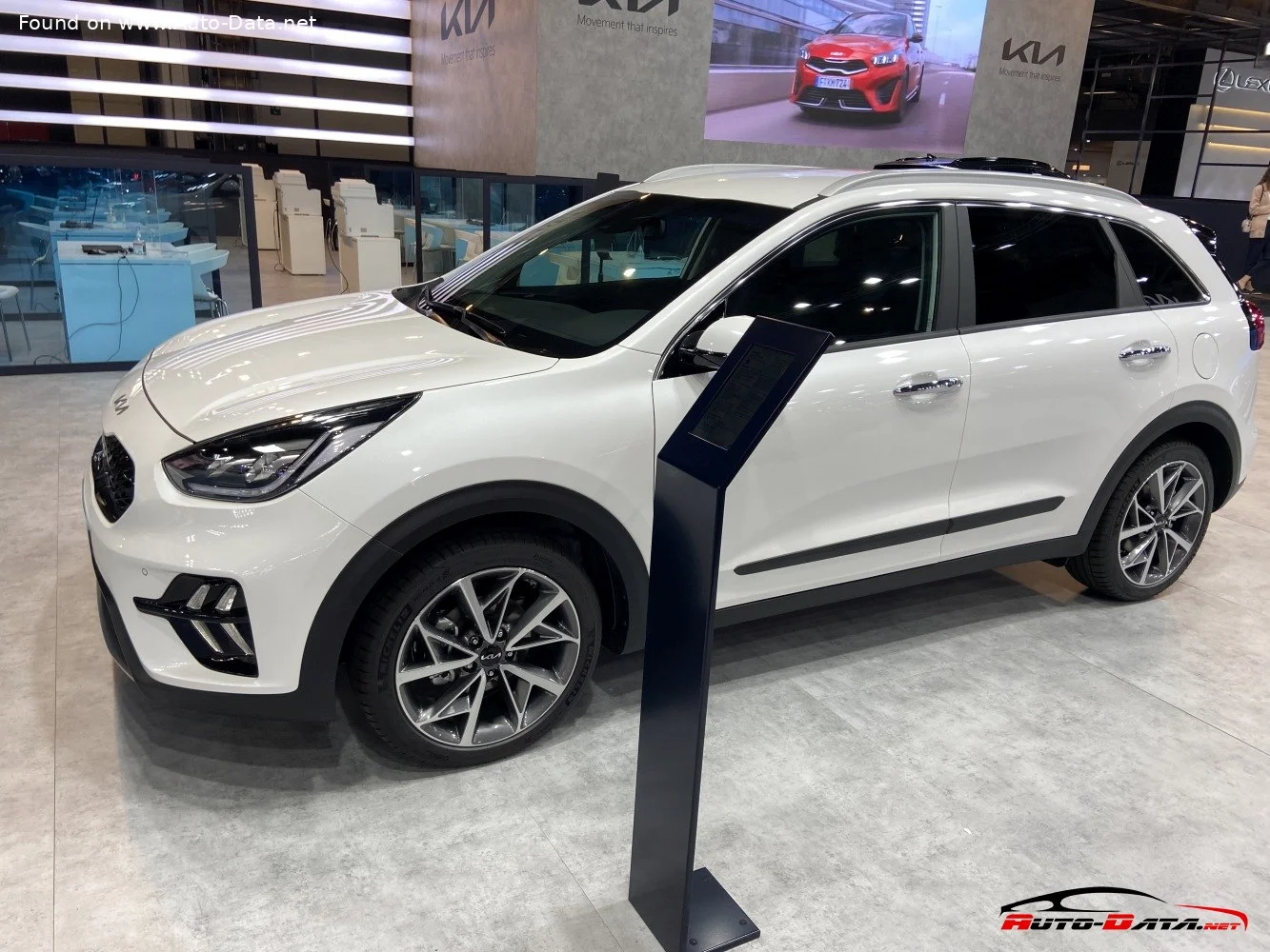 Kia Niro 1.6 GDI (141 Hp) Hybrid DCT2019 - 2022 thumbnail 5
