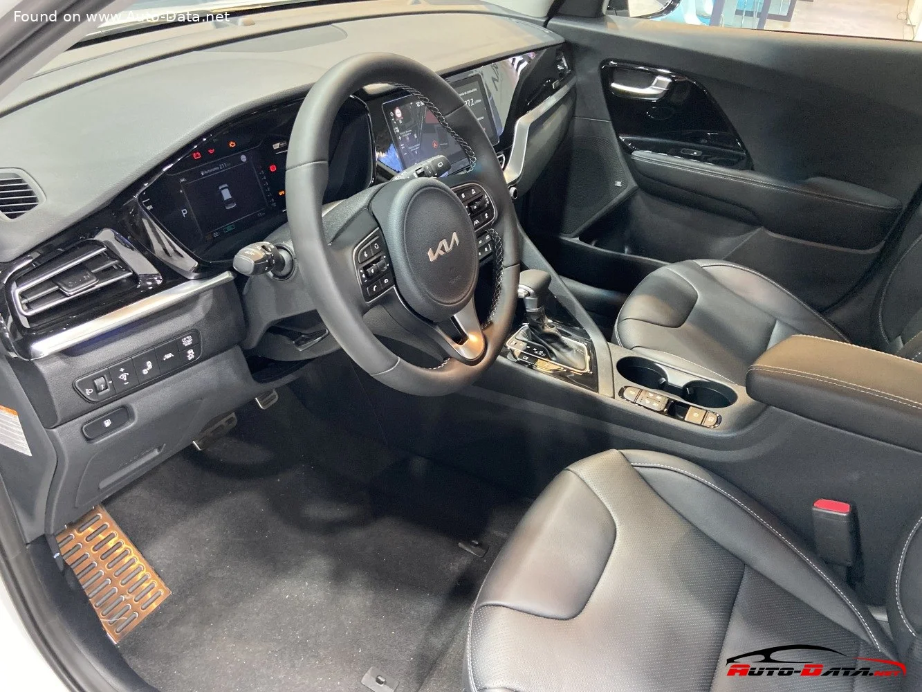 Kia Niro 1.6 GDI (141 Hp) Hybrid DCT2019 - 2022 thumbnail 8