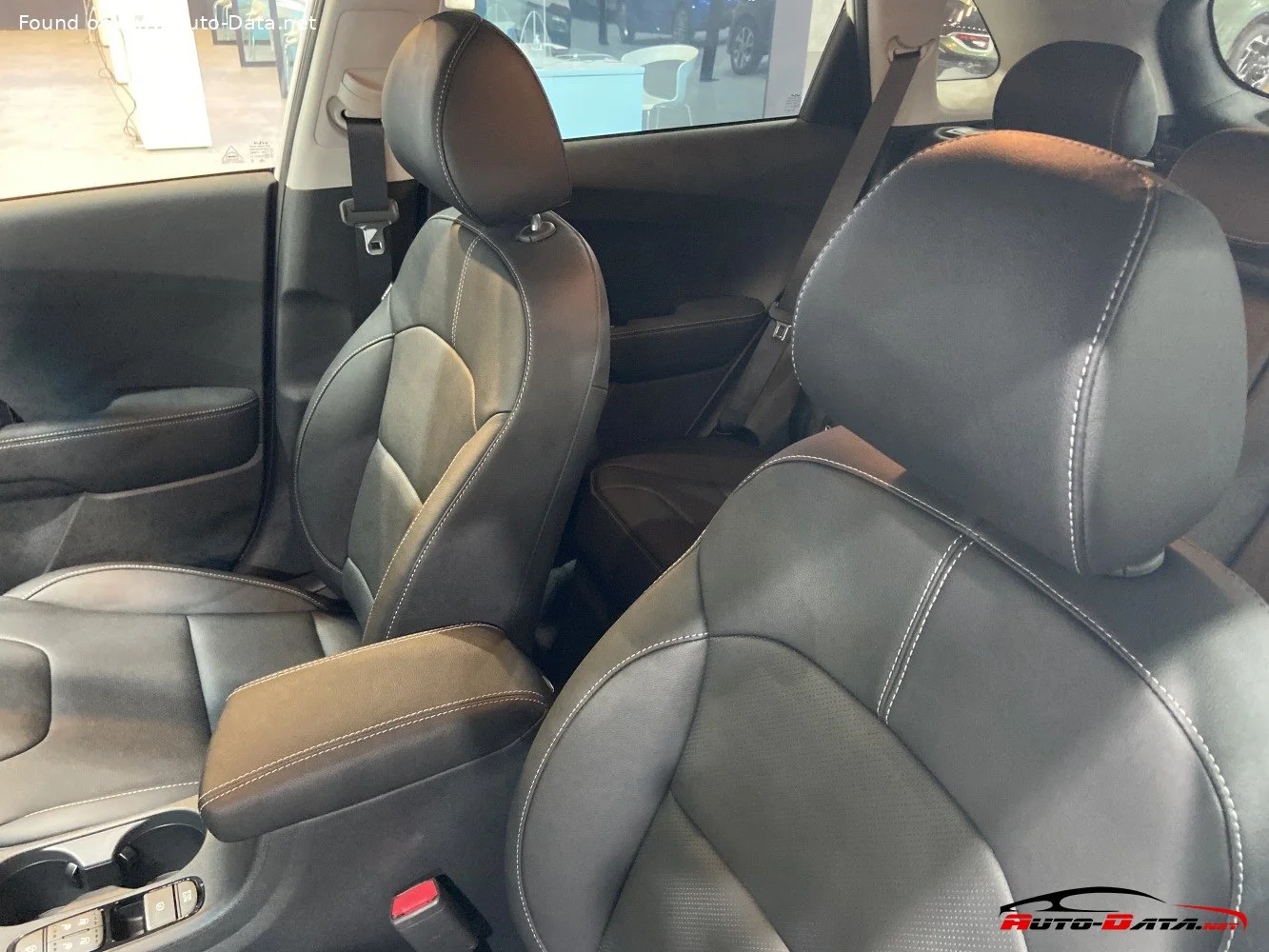 Kia Niro 1.6 GDI (141 Hp) Hybrid DCT2019 - 2022 thumbnail 9