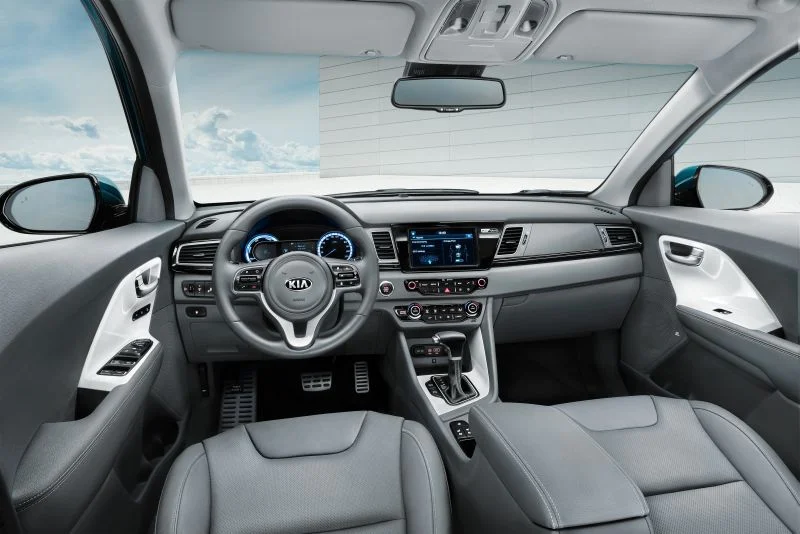 Kia Niro 1.6 GDI (141 Hp) DCT Hybrid2016 - 2019 thumbnail 4