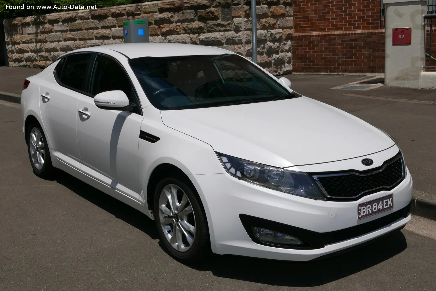 Kia Optima 2.0 CVVT 16V (165 Hp)2011 - 2011 thumbnail 4