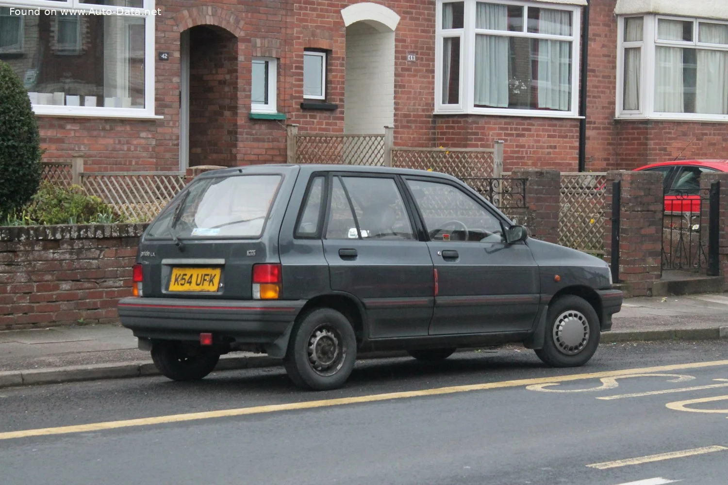 Kia Pride 1.1 i (52 Hp)1991 - 1995 thumbnail 2