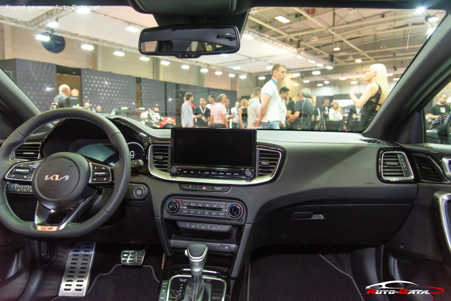 Kia Pro Cee'd 1.5 T-GDI (140 Hp) DCT2024 - thumbnail 9