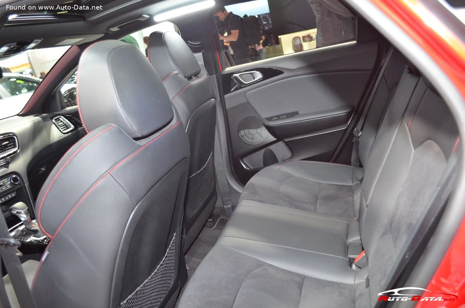 Kia Pro Cee'd 1.0 T-GDI (120 Hp)2018 - 2021 thumbnail 11