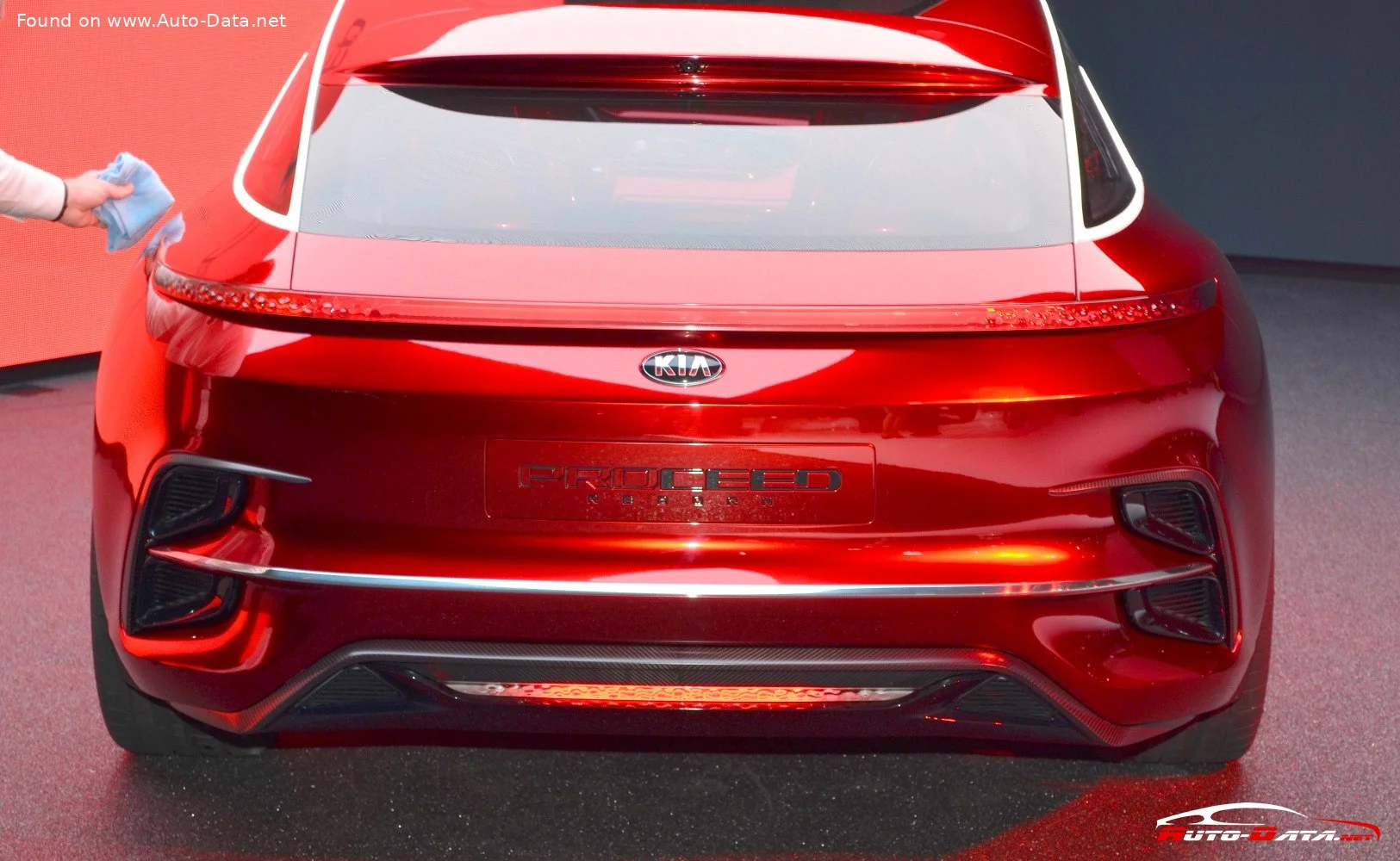 Kia Pro Cee'd Kia ProCeed GT Reborn Concept thumbnail 13