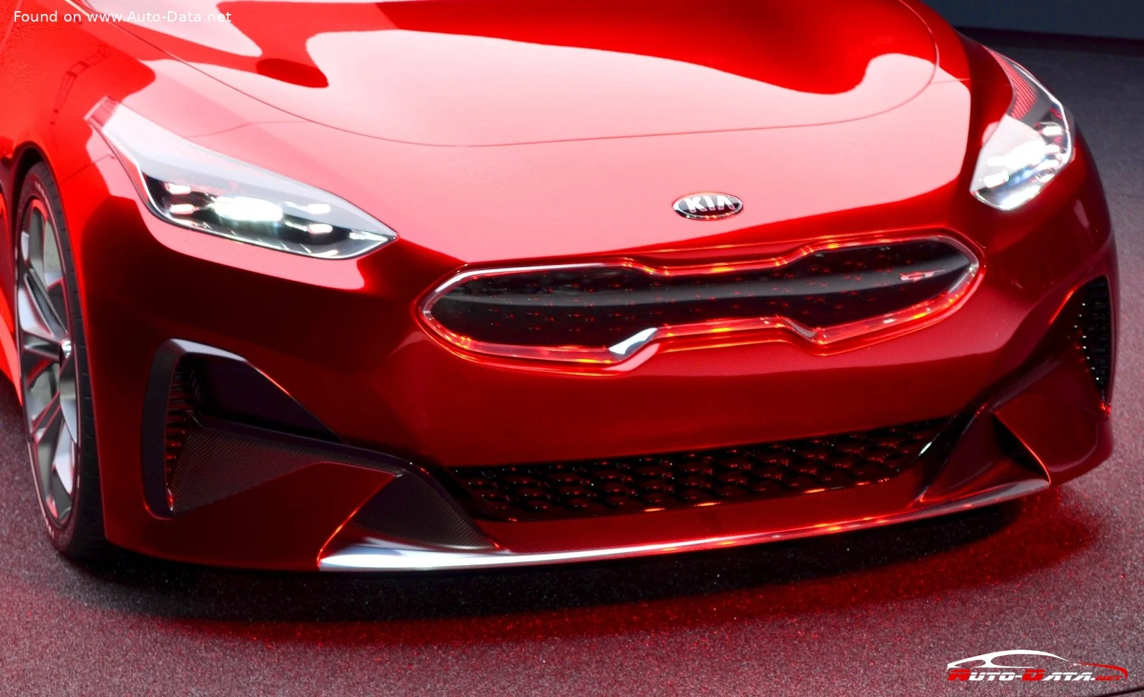 Kia Pro Cee'd Kia ProCeed GT Reborn Concept thumbnail 4