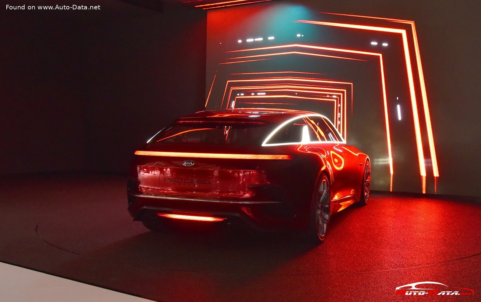 Kia Pro Cee'd Kia ProCeed GT Reborn Concept thumbnail 8