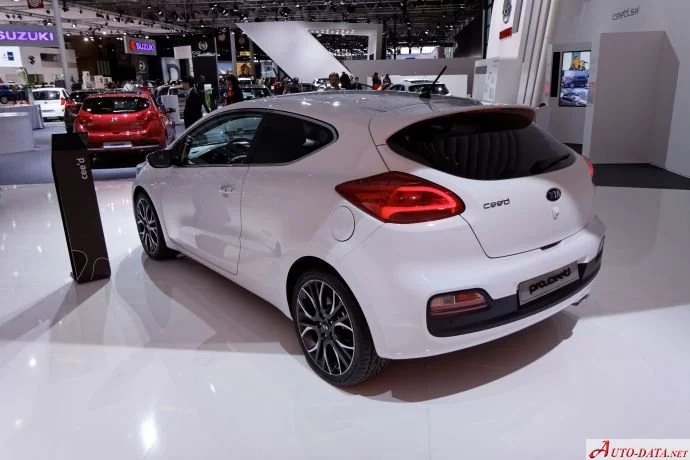 Kia Pro Cee'd 1.4 16V CVVT (100 Hp)2013 - 2015 thumbnail 3