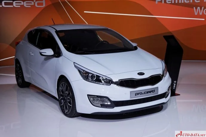 Kia Pro Cee'd 1.4 16V CVVT (100 Hp)2013 - 2015 thumbnail 4