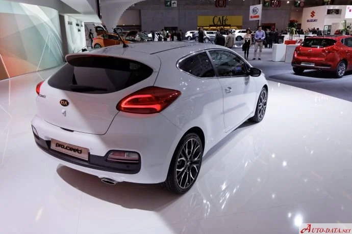 Kia Pro Cee'd 1.4 16V CVVT (100 Hp)2013 - 2015 thumbnail 5