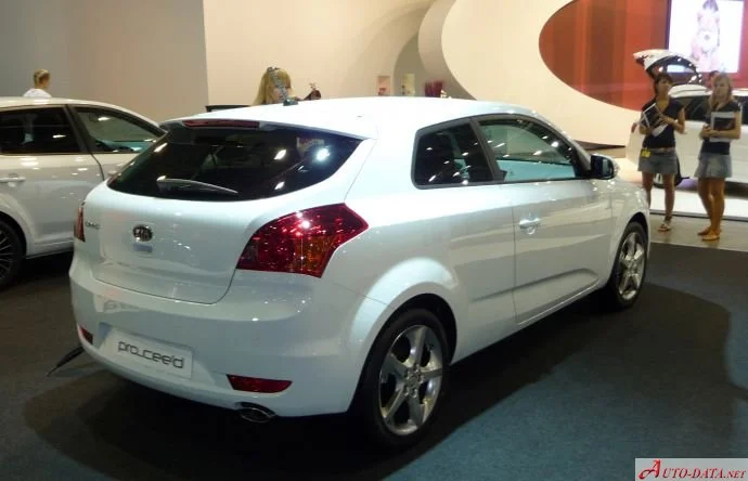 Kia Pro Cee'd 1.4 16V (90 Hp)2011 - 2013 thumbnail 3