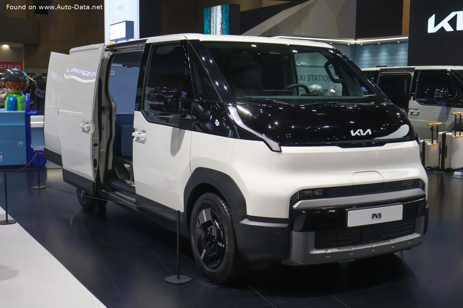 Kia PV5 51.5 kWh (122 Hp) Standard Range2025 - thumbnail 7