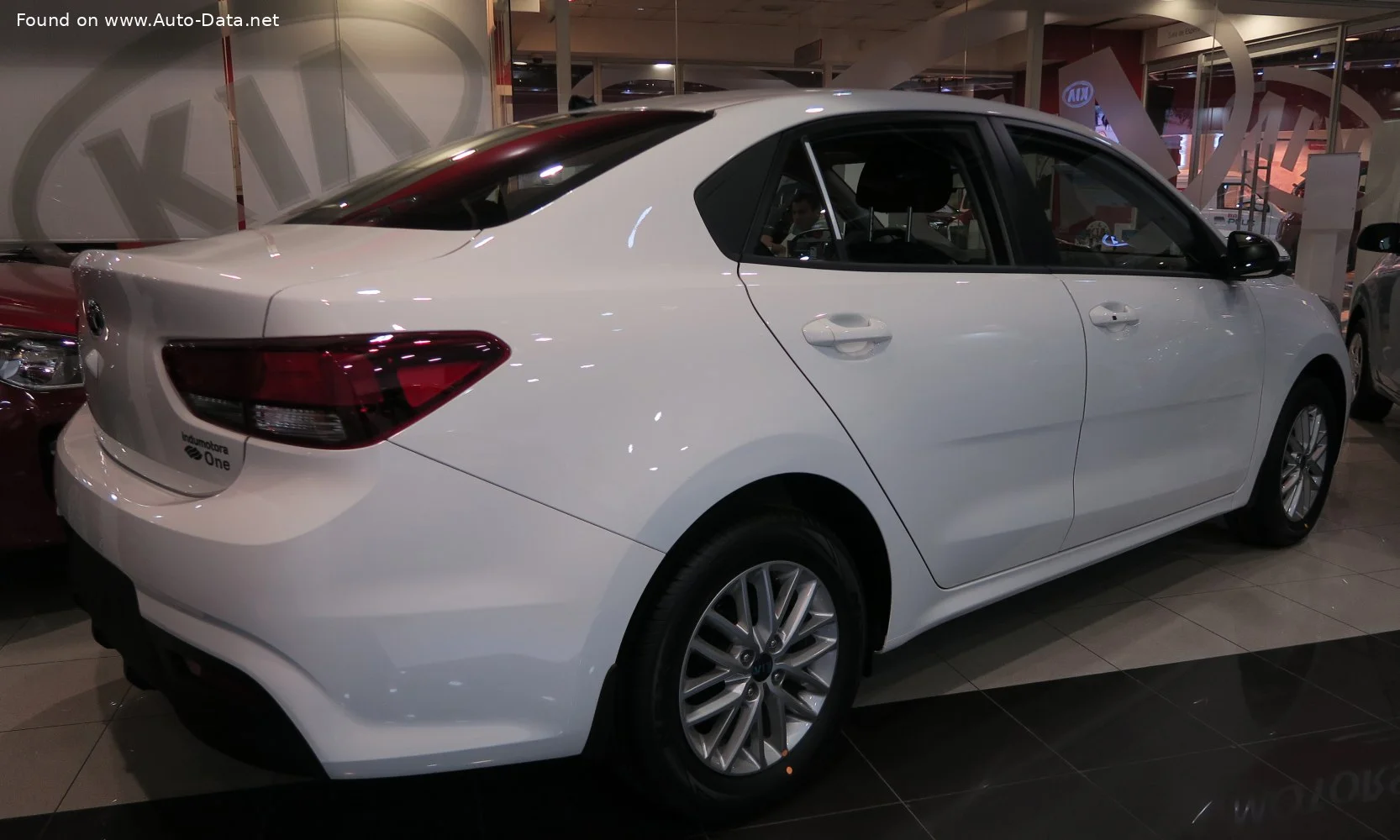 Kia Rio 1.6 (130 Hp)2017 - 2020 thumbnail 2