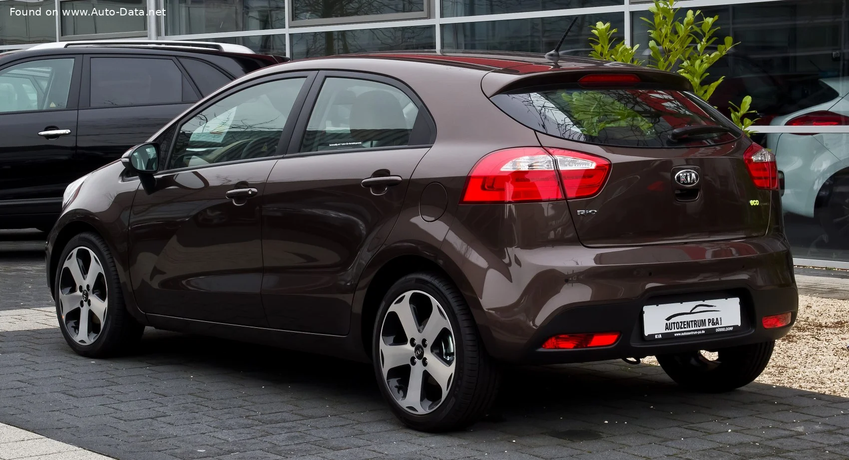 Kia Rio 1.1 CRDi 12V (75 Hp)2011 - 2015 thumbnail 4