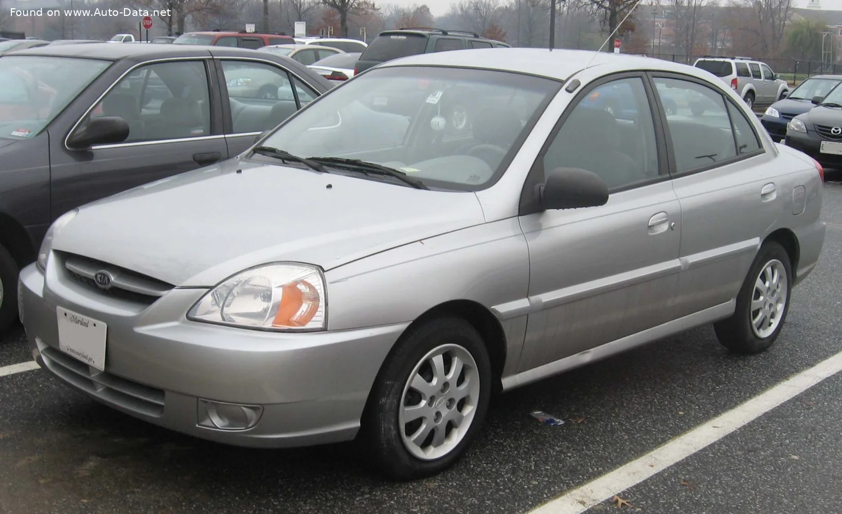 Kia Rio 1.3i (82 Hp)2002 - 2005 - 1