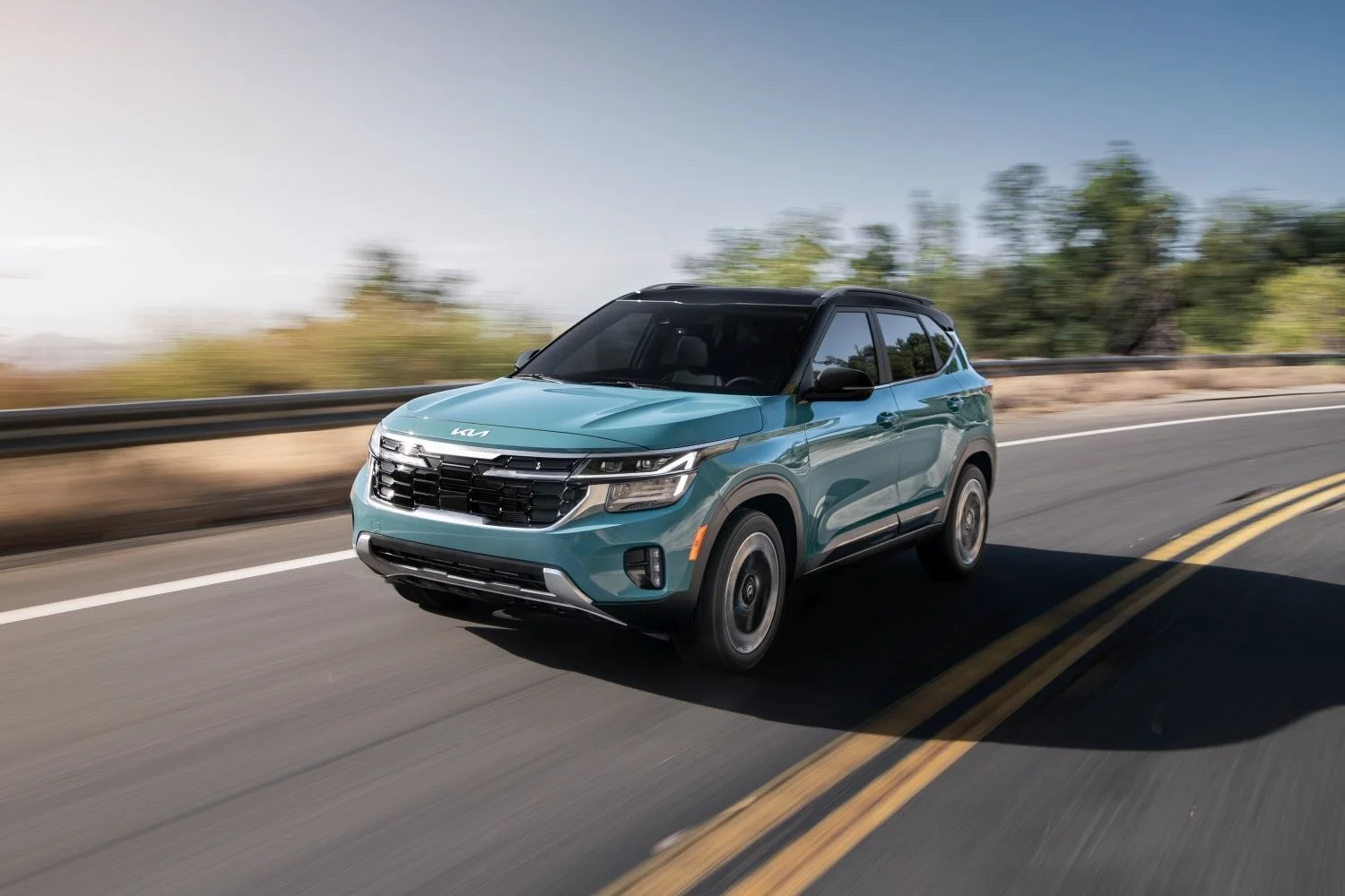 Kia Seltos 1.6 T-GDI (195 Hp) AWD Automatic2023 - thumbnail 2