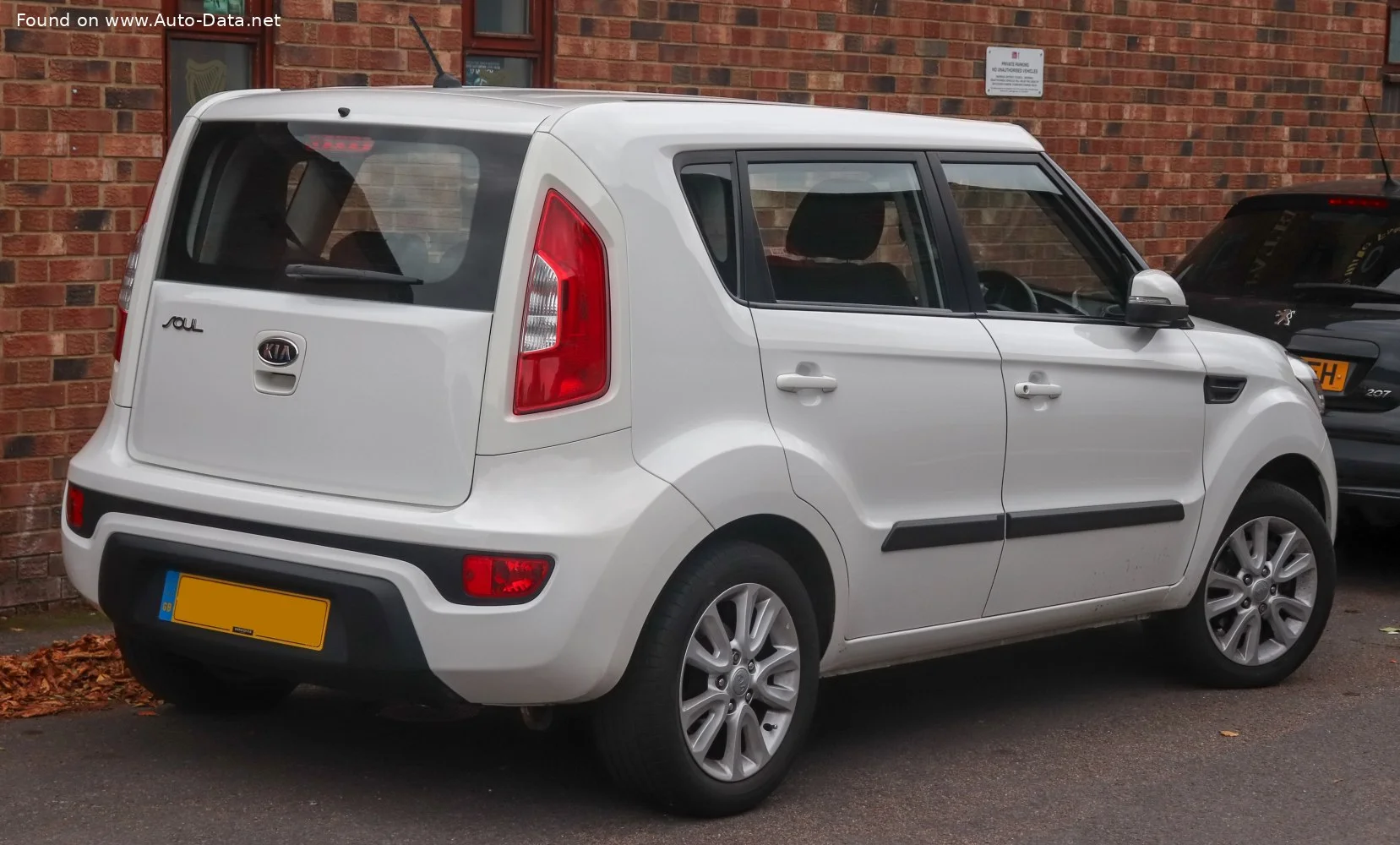 Kia Soul 1.6 (126 Hp)2009 - 2011 thumbnail 6